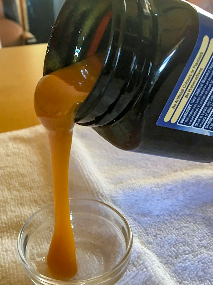 Aroma Touch treatment with manuka honey